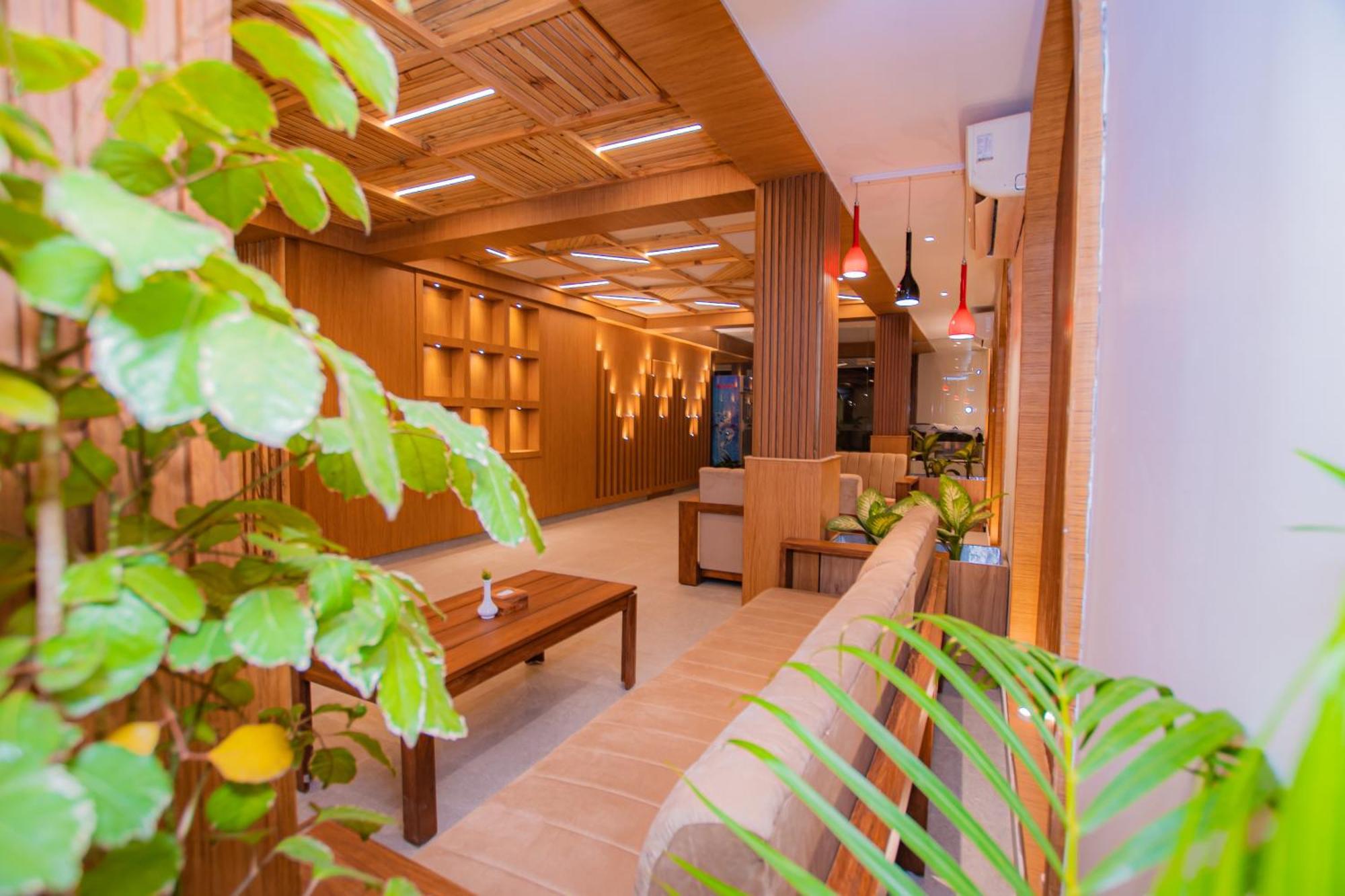 Temple Himalaya Hotel & Spa Pokhara Exterior photo